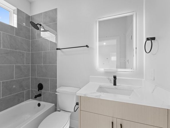 4708 Thornton Villas Lane, Houston TX 77018