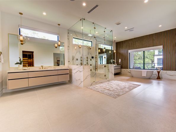 2006 Suffolk Drive, Houston TX 77027