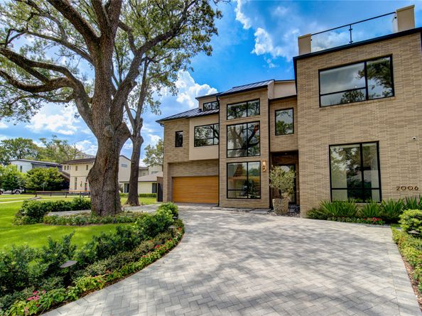 2006 Suffolk Drive, Houston TX 77027