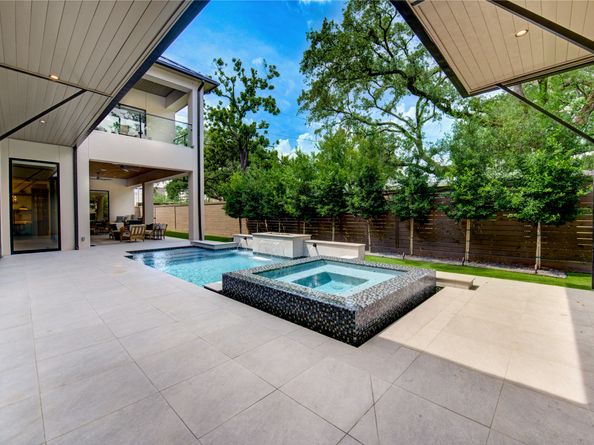 2006 Suffolk Drive, Houston TX 77027