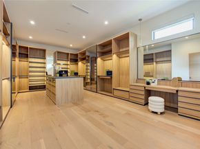 2006 Suffolk Drive, Houston TX 77027