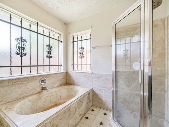 2315 Tomlinson Trail Drive, Houston TX 77067