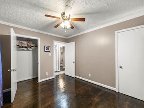 7252 Parker Road, Houston TX 77016