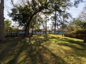 7252 Parker Road, Houston TX 77016