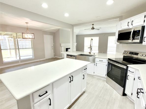 2211 Collingsfield Drive, Sugar Land TX 77478