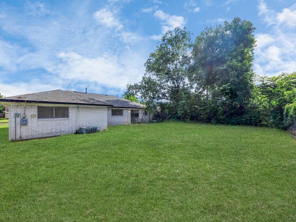 1102 Helms Road, Houston TX 77088