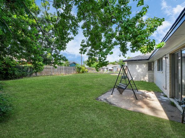 1102 Helms Road, Houston TX 77088