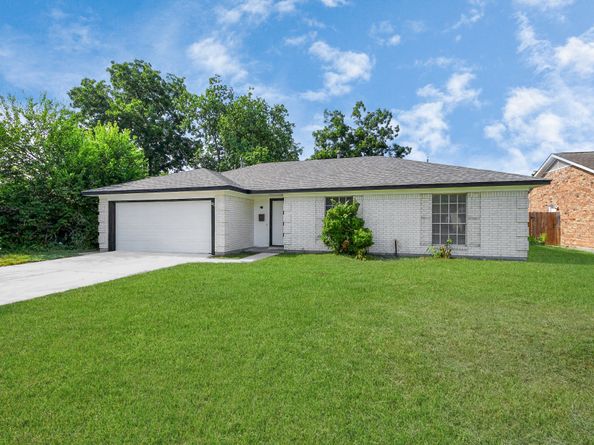 1102 Helms Road, Houston TX 77088
