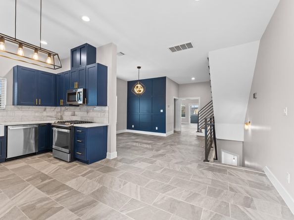 1906 Dismuke Street B, Houston TX 77023
