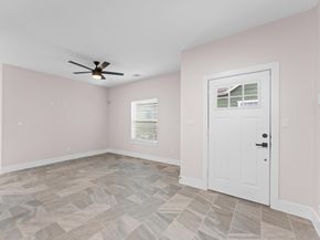 1906 Dismuke Street B, Houston TX 77023
