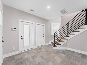 1906 Dismuke Street B, Houston TX 77023