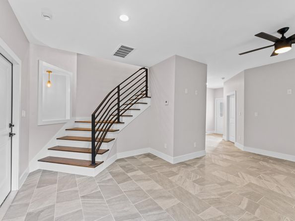 1906 Dismuke Street B, Houston TX 77023
