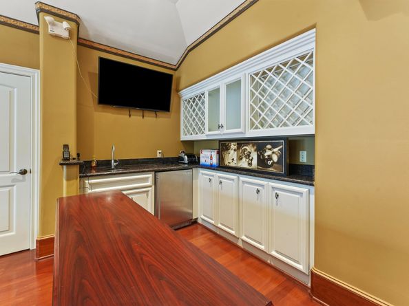 1119 River Glynn Drive, Houston TX 77063