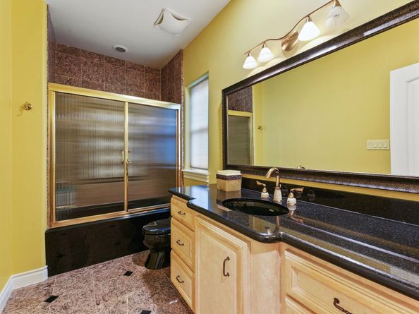 1119 River Glynn Drive, Houston TX 77063
