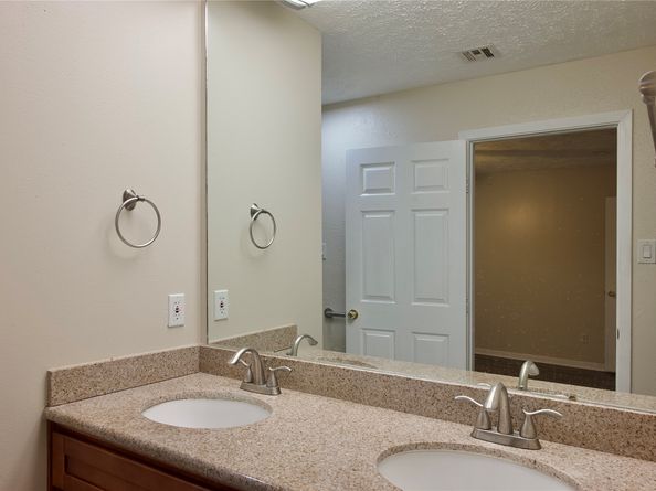 2543 Sage Brush Lane, Sugar Land TX 77479