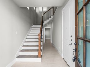 954 Fisher Street E, Houston TX 77018