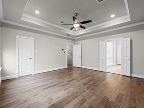 954 Fisher Street E, Houston TX 77018
