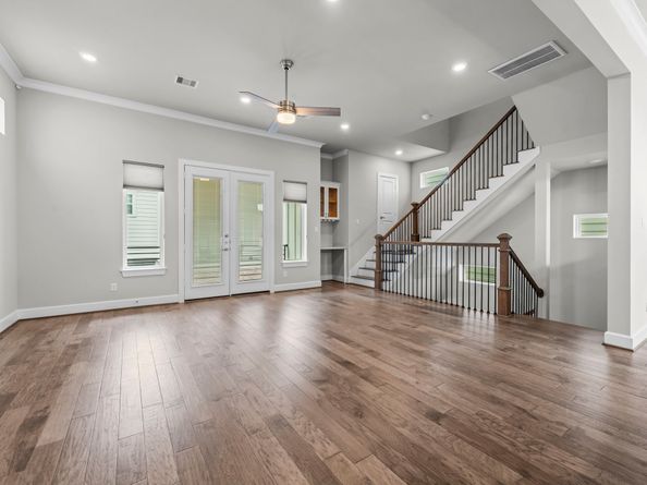 954 Fisher Street E, Houston TX 77018