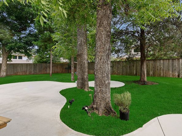 130 Pioneer Canyon, The Woodlands TX 77375