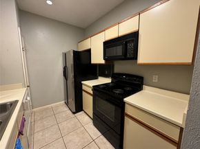 9800 Pagewood Lane 2802, Houston TX 77042