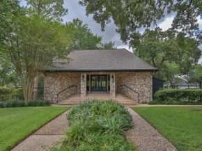 11926 Carriage Hill Drive, Houston TX 77077