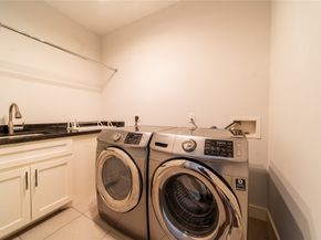 1427 W 23rd Street A, Houston TX 77008