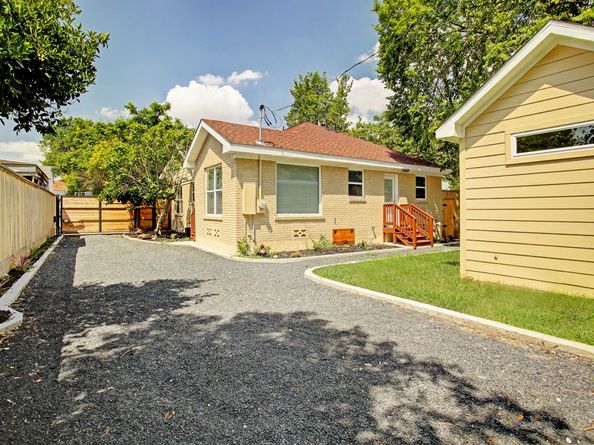 2401 Eagle Street, Houston TX 77004