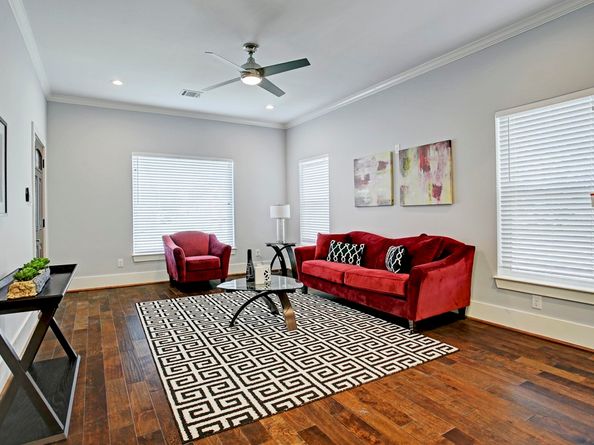 2401 Eagle Street, Houston TX 77004
