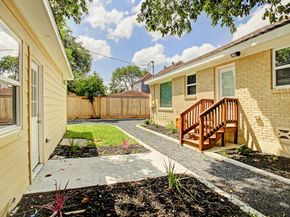 2401 Eagle Street, Houston TX 77004