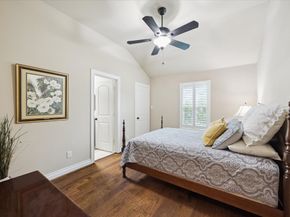 1718 Wakefield Drive, Houston TX 77018