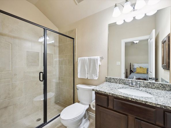 1718 Wakefield Drive, Houston TX 77018