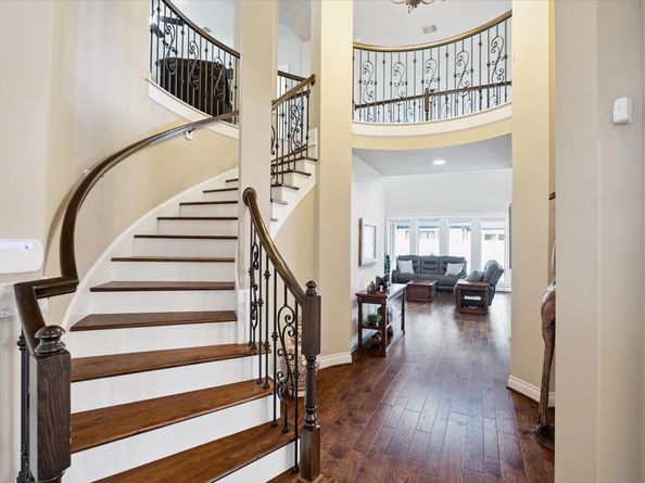 1718 Wakefield Drive, Houston TX 77018