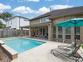 1718 Wakefield Drive, Houston TX 77018