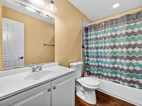 12818 Huntington Field Drive, Houston TX 77099