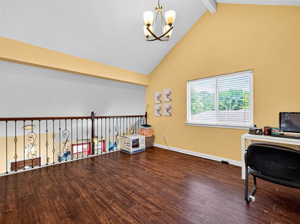 12818 Huntington Field Drive, Houston TX 77099