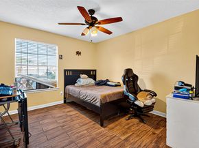 12818 Huntington Field Drive, Houston TX 77099