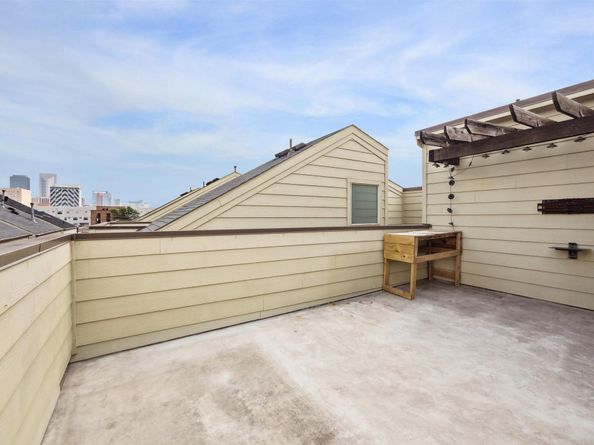 1630 Dennis Street, Houston TX 77004