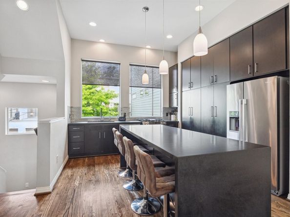 1630 Dennis Street, Houston TX 77004