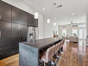 1630 Dennis Street, Houston TX 77004