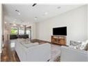 1630 Dennis Street, Houston TX 77004