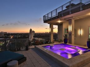 2000 Bagby Street 15401, Houston TX 77002