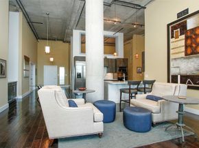 2000 Bagby Street 15401, Houston TX 77002