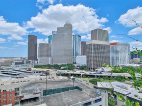 2000 Bagby Street 15401, Houston TX 77002