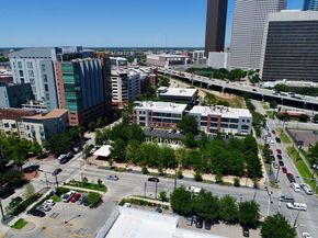 2000 Bagby Street 15401, Houston TX 77002