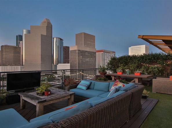 2000 Bagby Street 15401, Houston TX 77002