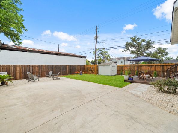 1311 Walton Street, Houston TX 77009