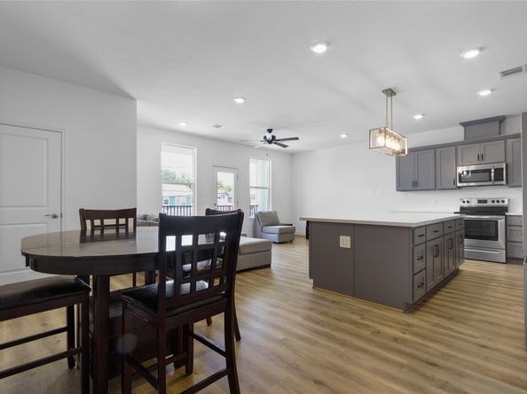 5212 Sherman Street, Houston TX 77011