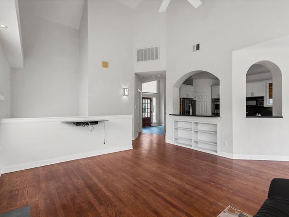5813 Sandalwood Hollow, Austin TX 78731
