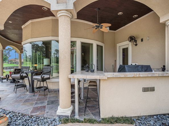 2802 Twin Fountains Drive, Houston TX 77068