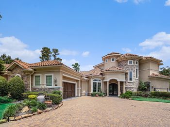 2802 Twin Fountains Drive